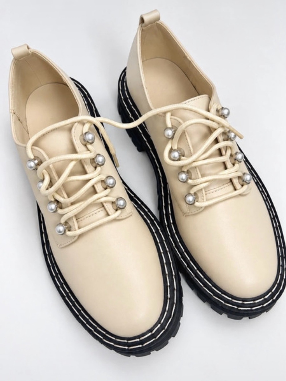 Cream Pearl-Accent Lace-Up Women’s Shoes